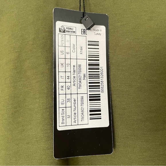 NWT - TRENDYOL Khaki Long Sleeve Tee – Size M - Picture 2 of 6